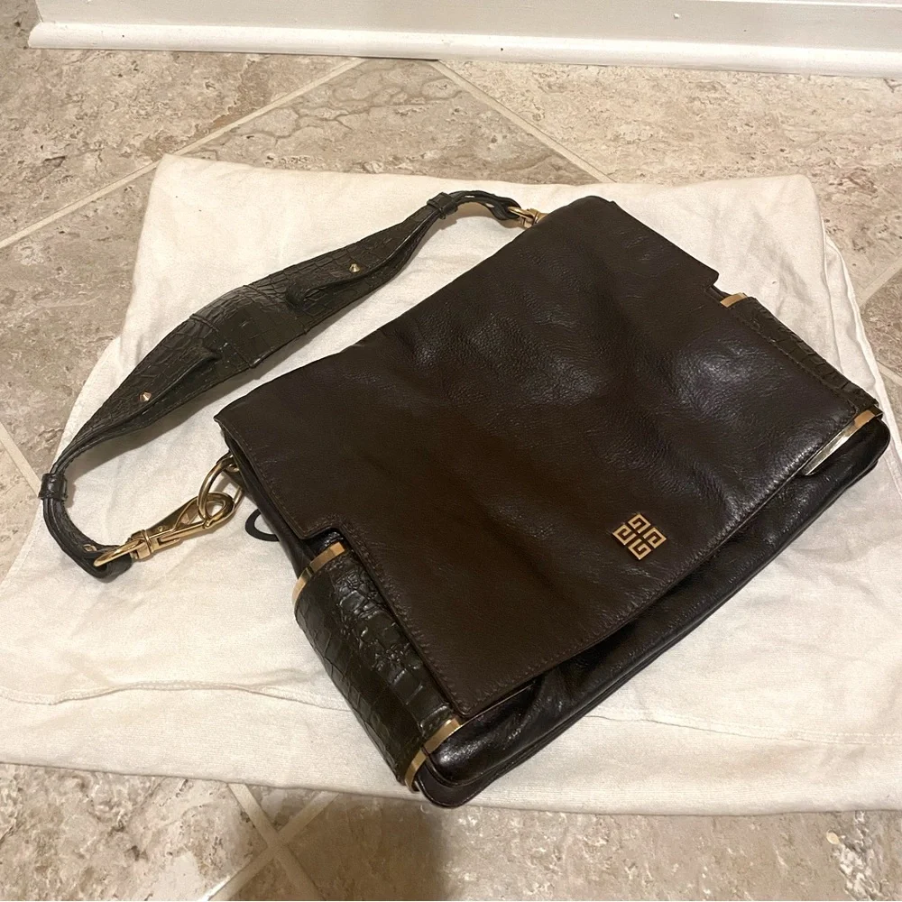 Givenchy brown leather alligator hand bag - Picture 1 of 9